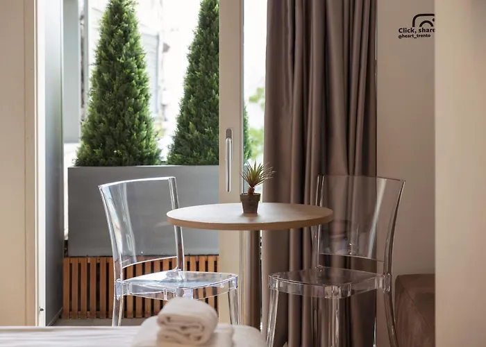 Heart Of Loft & Alojamento de Acomodação e Pequeno-almoço Trento